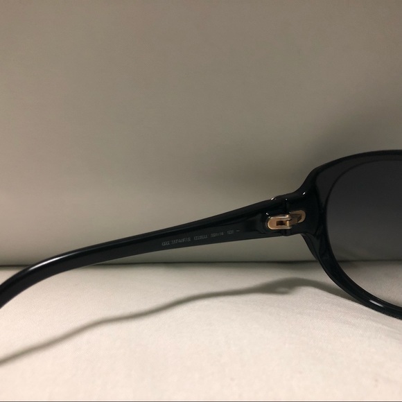 AUTHENTIC GUCCI SUNGLASSES - Picture 3 of 5